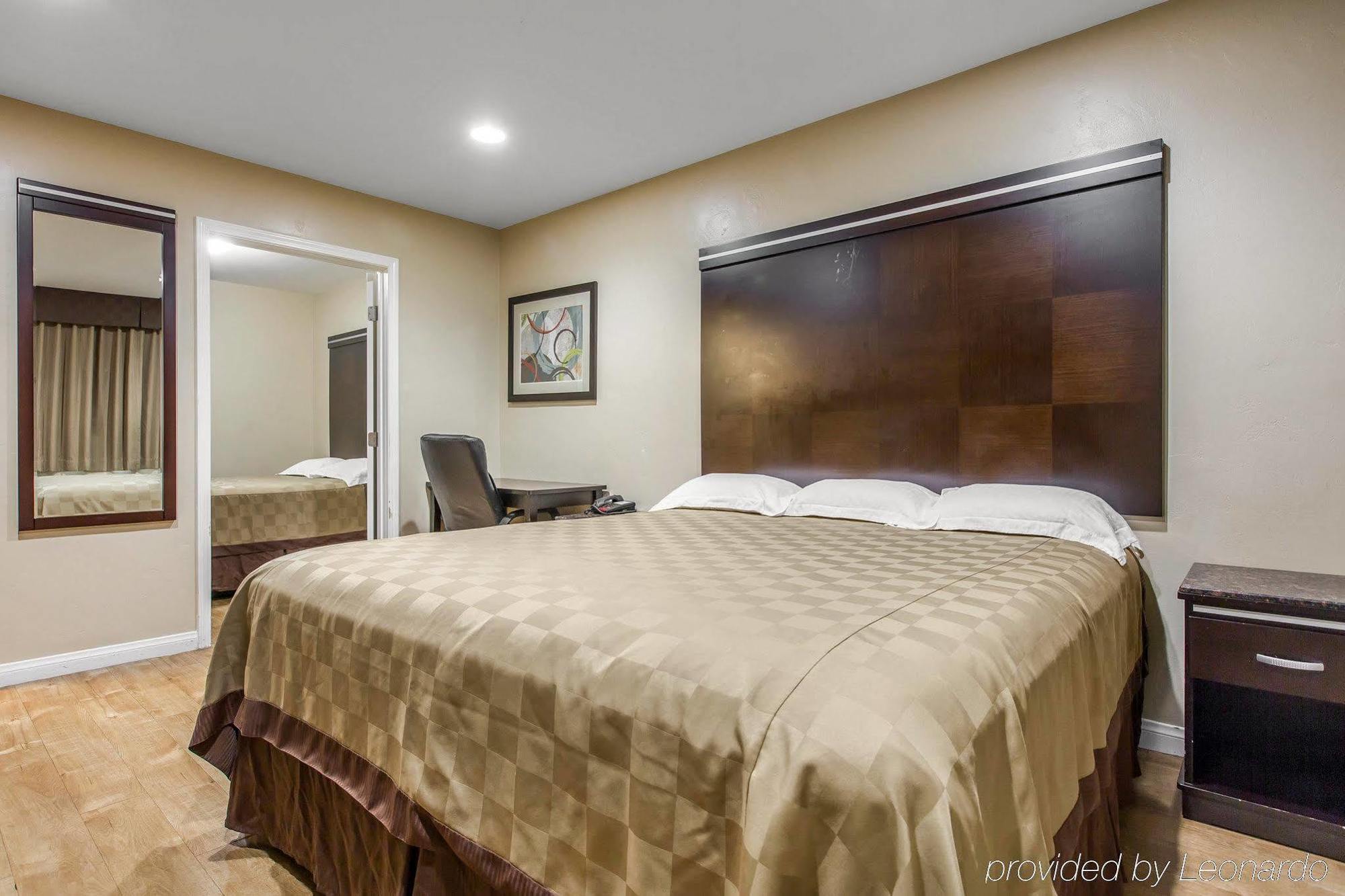 Rodeway Inn & Suites Chula Vista San Diego South Экстерьер фото