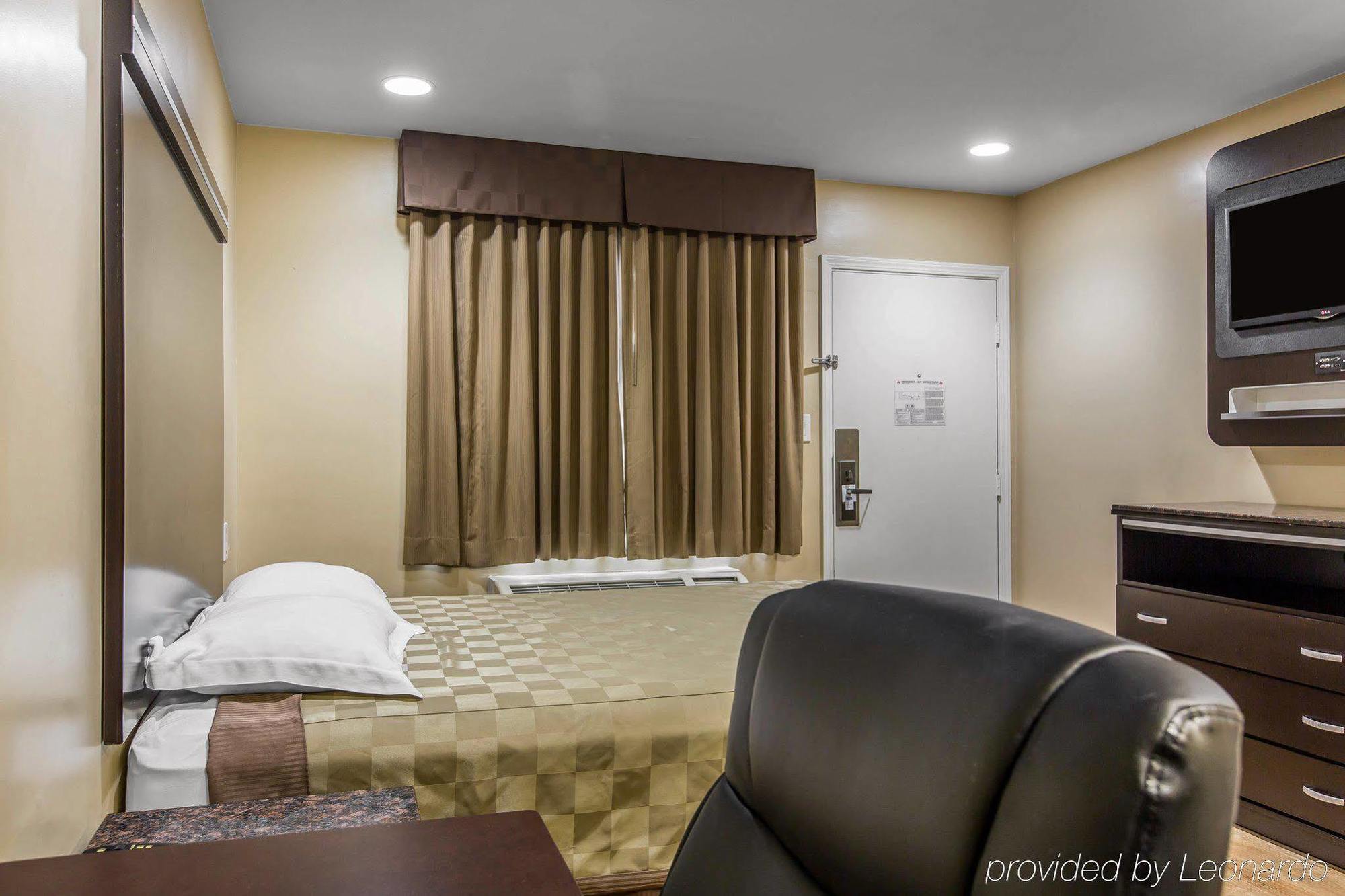 Rodeway Inn & Suites Chula Vista San Diego South Экстерьер фото